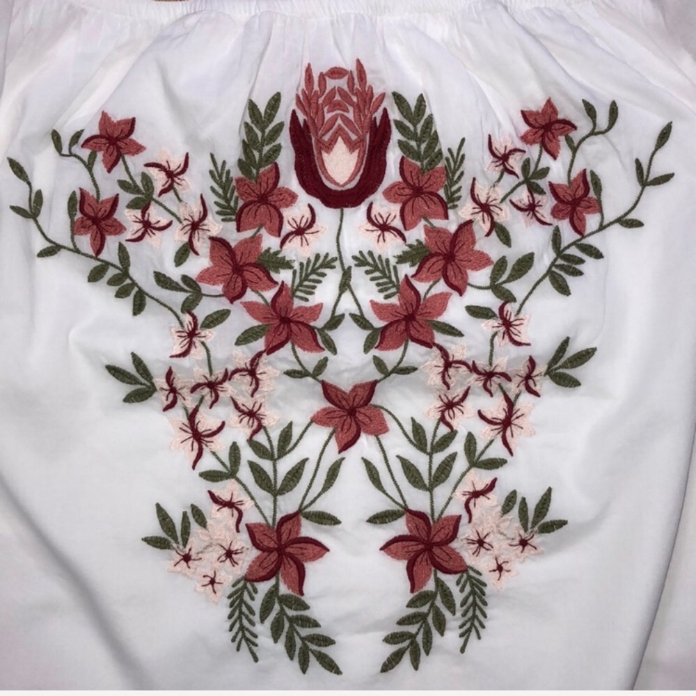 Hinge Sheath Embroidered White Dress Size Medium NWT - Picture 8 of 16